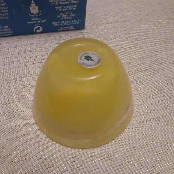 PartyLite P7162 Clarity Yellow Swirl Votive Tealight Candle Holder Glass - Picture 5 of 5